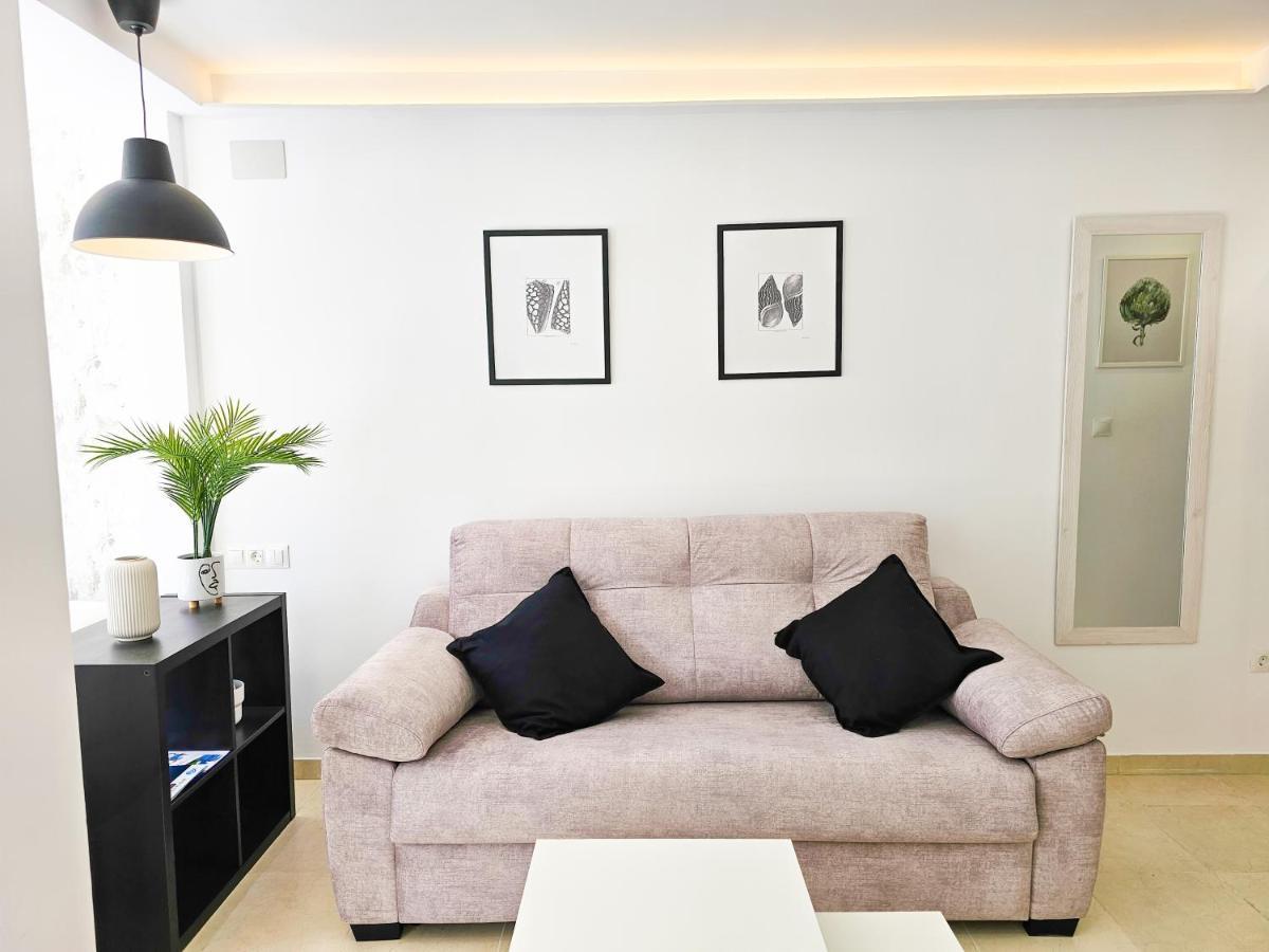 Estudio Vip Mediterraneo - Alojamientos La Torre Torre Del Mar Exteriör bild