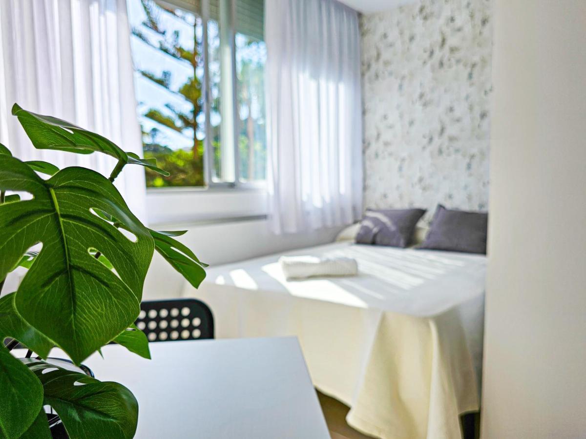 Estudio Vip Mediterraneo - Alojamientos La Torre Torre Del Mar Exteriör bild