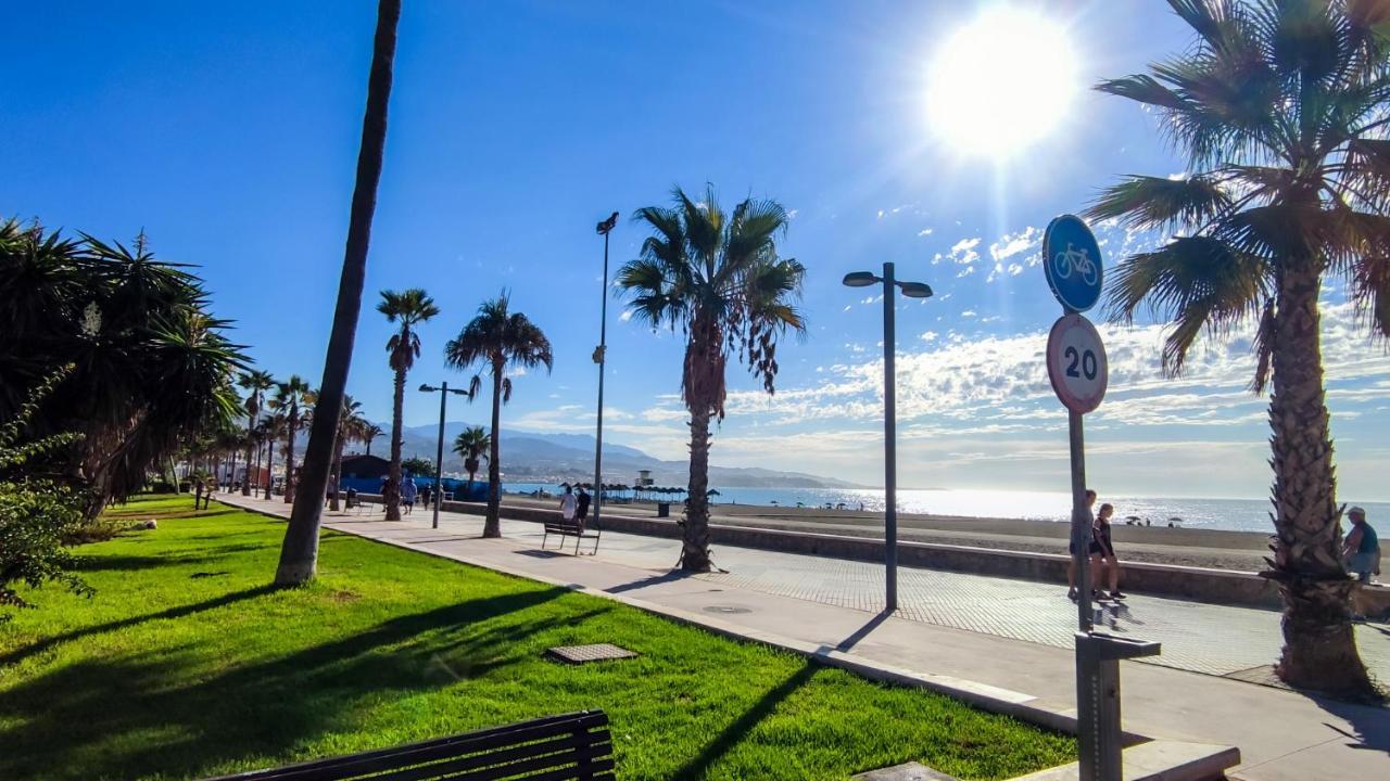 Estudio Vip Mediterraneo - Alojamientos La Torre Torre Del Mar Exteriör bild