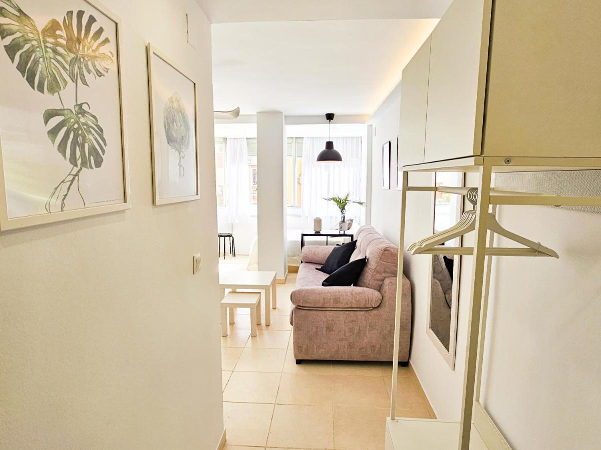 Estudio Vip Mediterraneo - Alojamientos La Torre Torre Del Mar Exteriör bild
